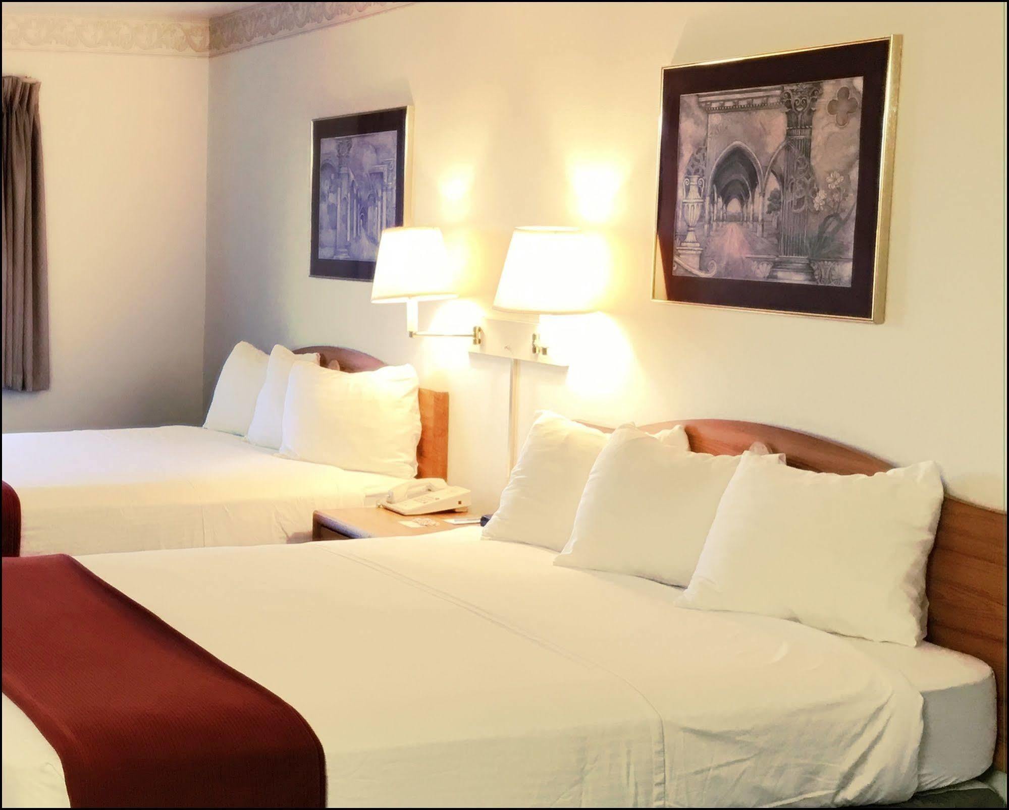 Peppermill Empress Inn Centralia Zewnętrze zdjęcie